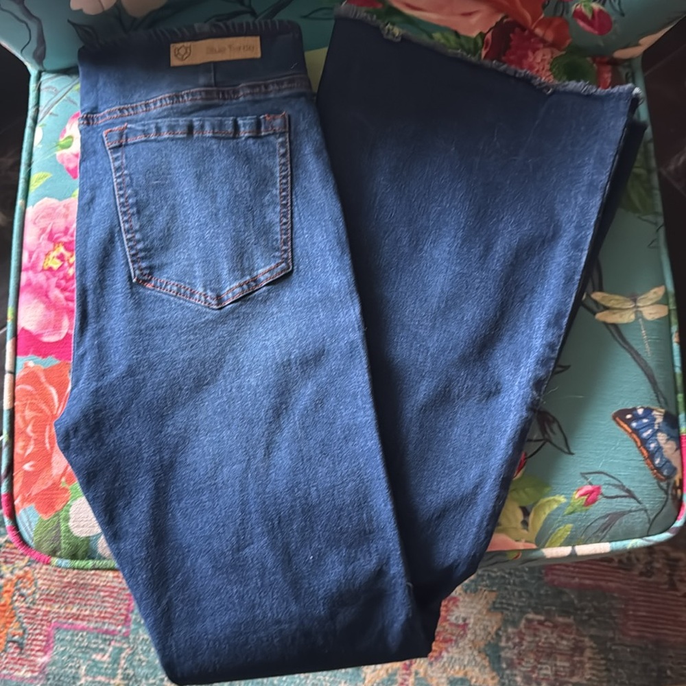 NWOT Blue Turtle sustainably made pull on high rise flair jeans